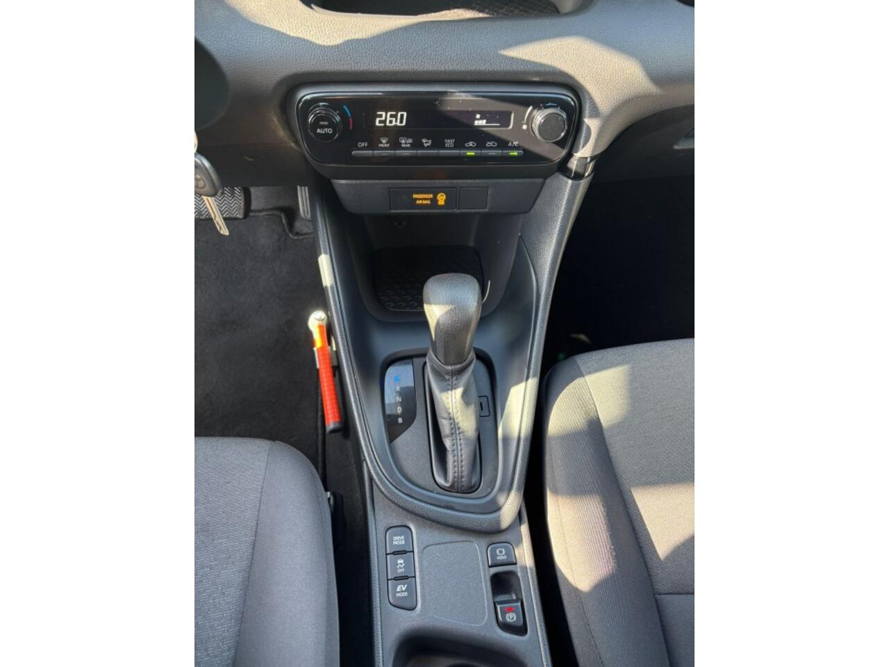 Toyota YARIS 1.5 HYB. COMFORT