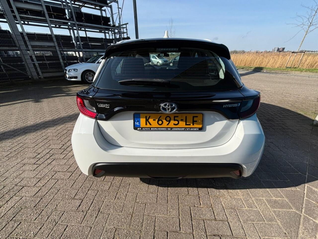 Toyota YARIS 1.5 HYB. COMFORT