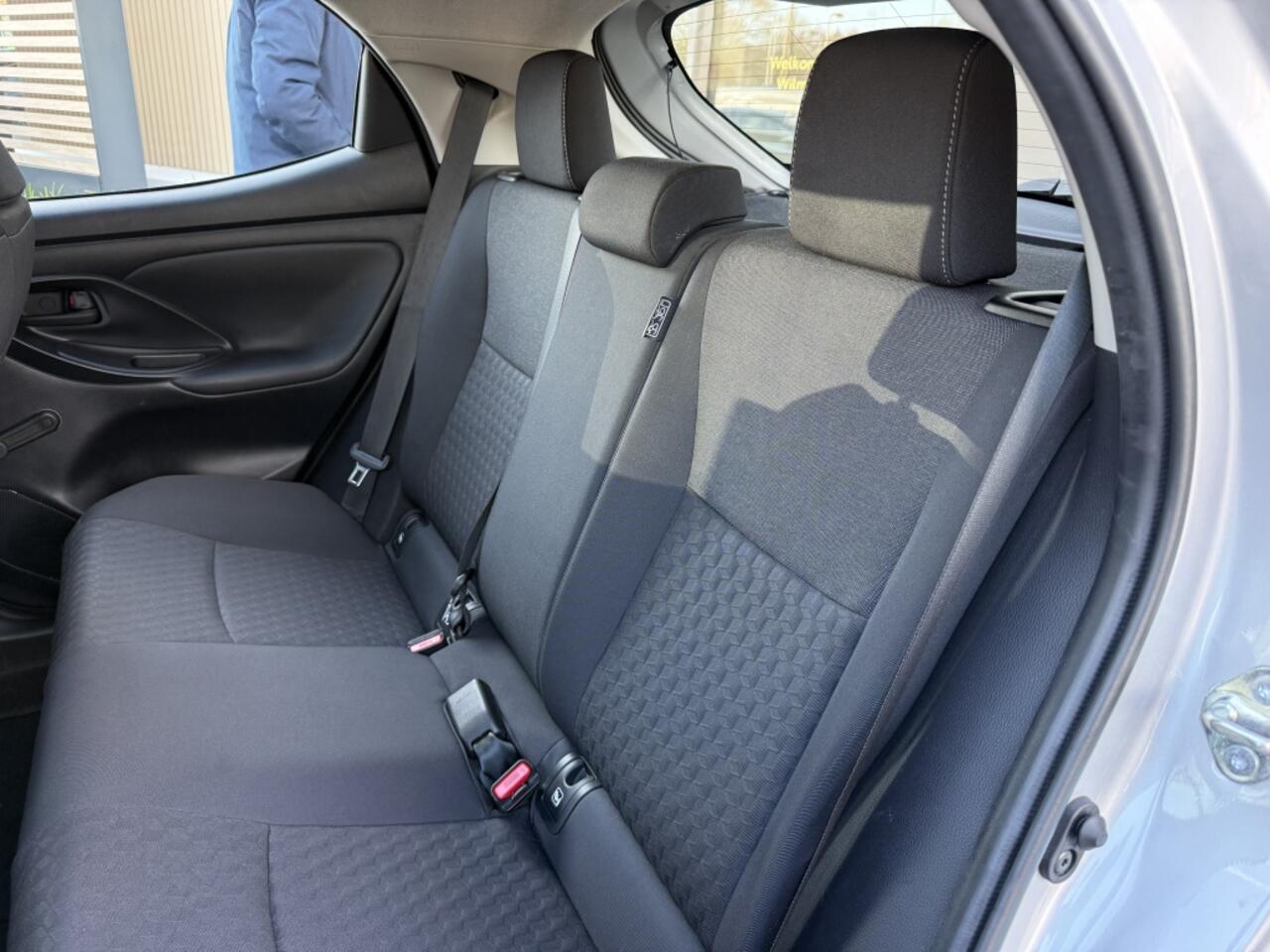 Toyota YARIS 1.5 Hybrid Active | Trekhaak | Navigatie | Carplay
