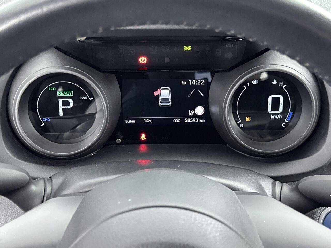 Toyota YARIS 1.5 Hybrid Dynamic | airco automatisch | Apple Carplay/Android | Autonomous Emergency Braking | bots herkenning en activatie | cruise control adaptief | LED koplampen | lichtmetalen velgen 16" |
