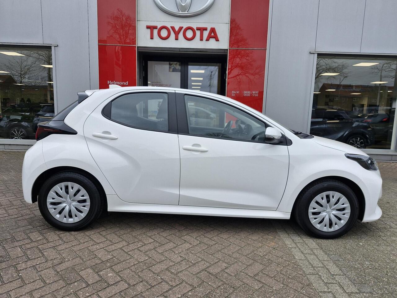 Toyota YARIS 1.5 Hybrid Active
