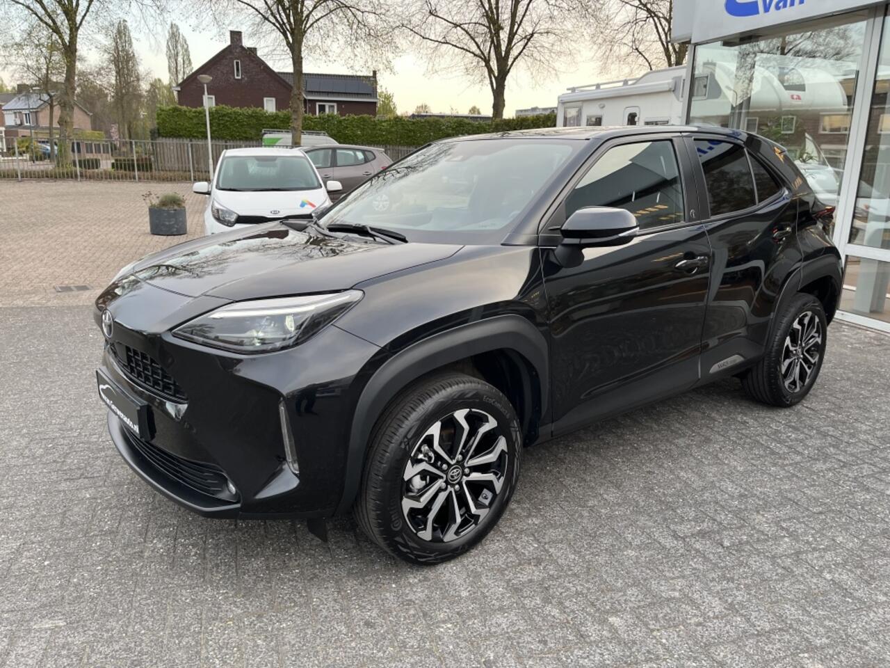 Toyota YARIS 1.5 Hybrid Dynamic | Ad. Cruise | Navi | Camera | Apple Carplay