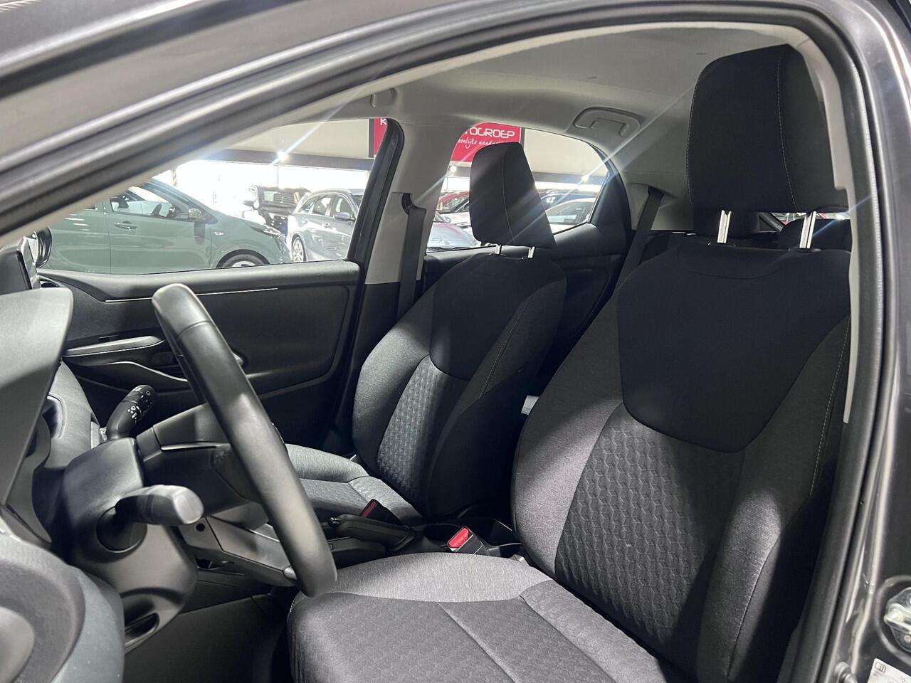Toyota YARIS 1.5 VVT-i Active | Dealer onderhouden | Camera |