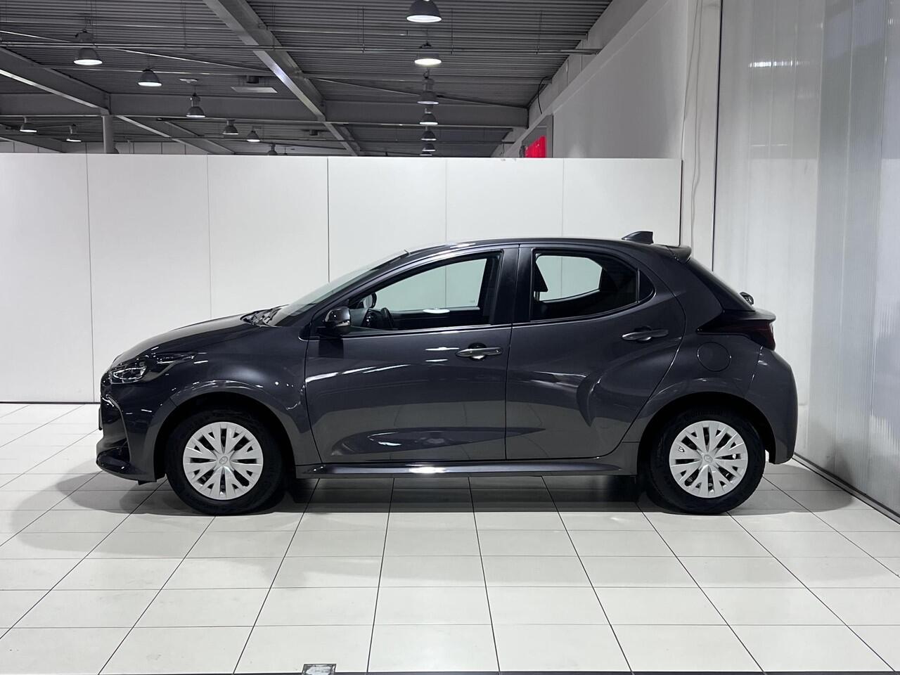 Toyota YARIS 1.5 VVT-i Active | Dealer onderhouden | Camera |