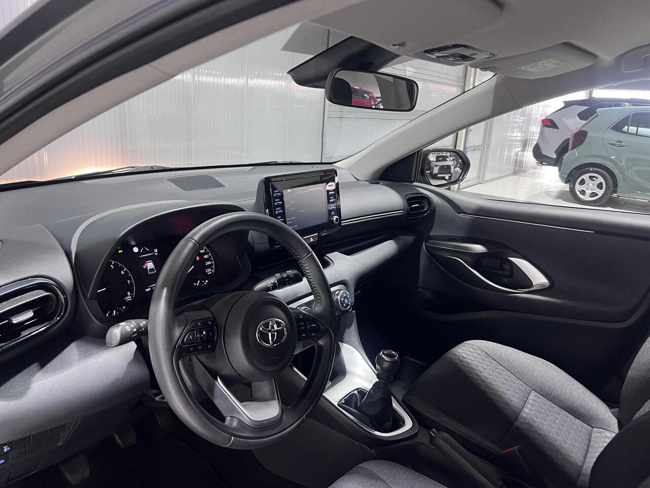 Toyota YARIS 1.5 VVT-i Active | Dealer onderhouden | Camera |