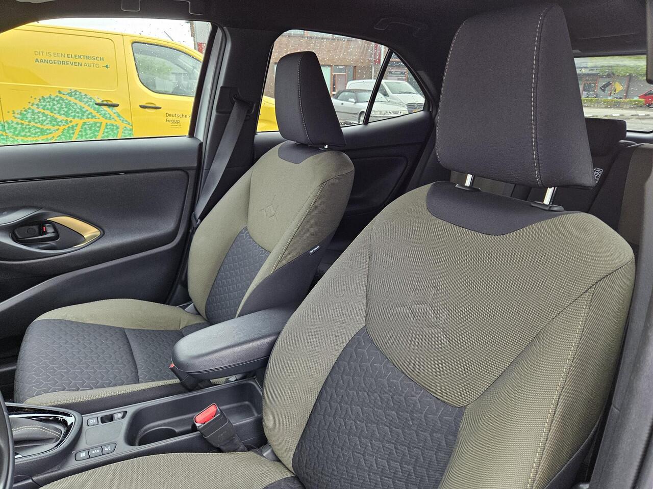 Toyota YARIS Cross 1.5 Hybrid Explore | Slechts 13.500 KM | Origineel NL | 1e eigenaar