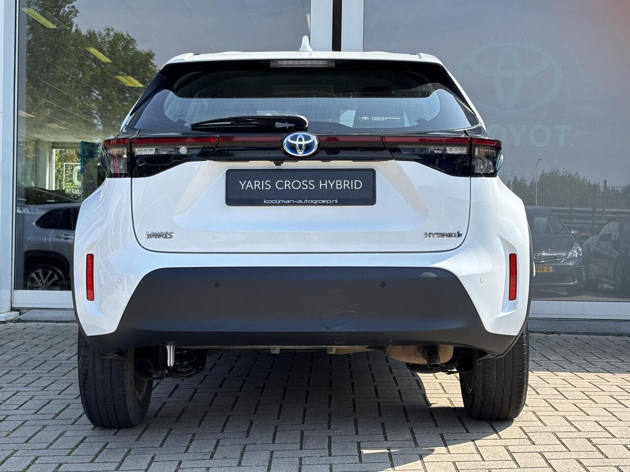 Toyota YARIS Cross 1.5 Hybrid 115 Active Plus | Parkeersensoren v+a | Keyless entry en start | Navi | Apple Carplay & Android Auto | Toyota garantie tot 2032!