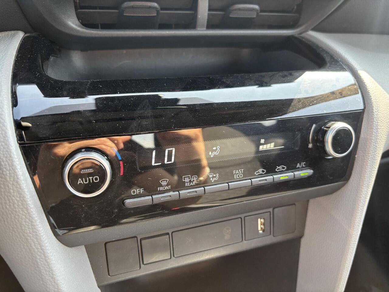 Toyota YARIS Cross 1.5 Hybrid 115 Active Plus | Parkeersensoren v+a | Keyless entry en start | Navi | Apple Carplay & Android Auto | Toyota garantie tot 2032!