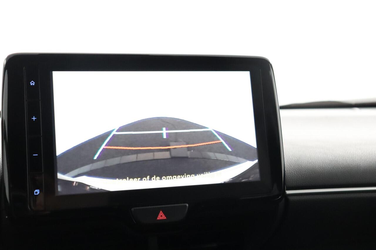 Toyota YARIS Cross 1.5 Hybrid Dynamic Limited | Navigatie | achterklep elektrisch | stoel/stuurverwarming |