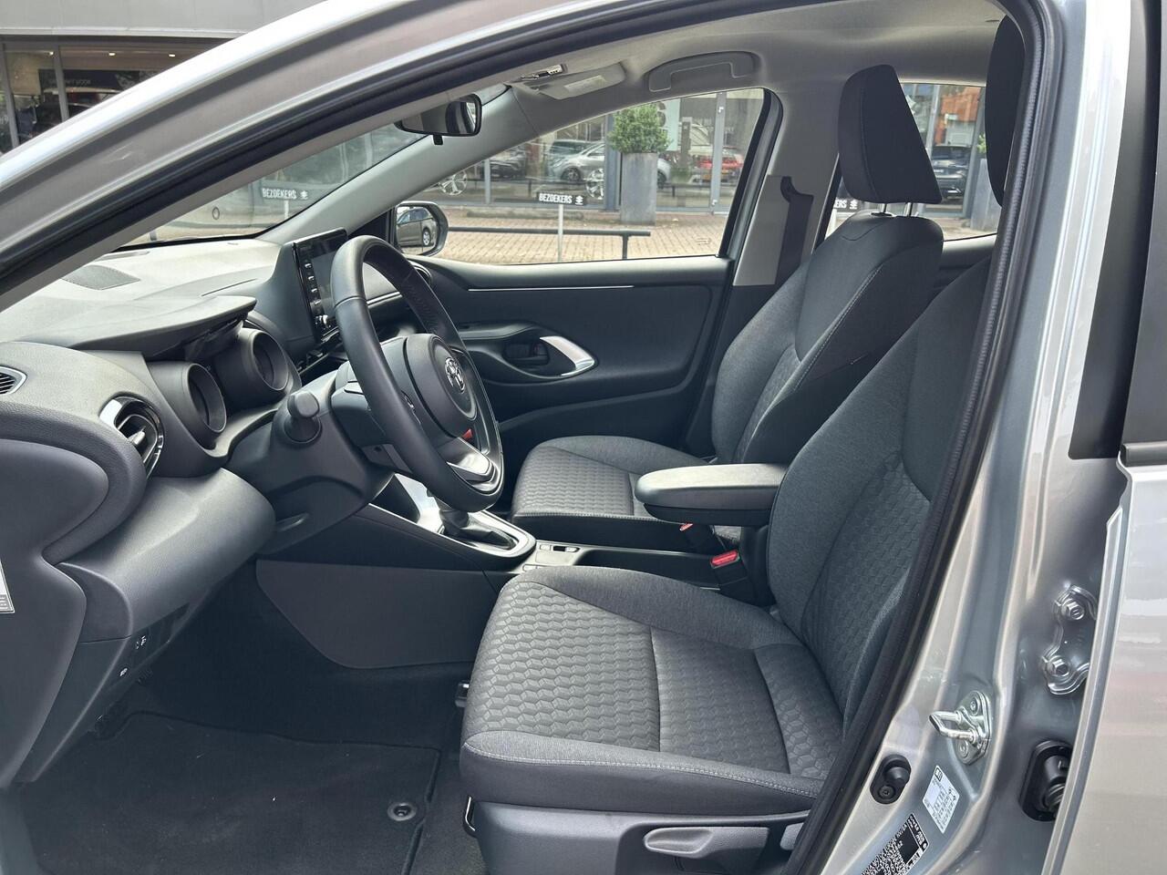 Toyota YARIS 1.5 Hybrid Dynamic