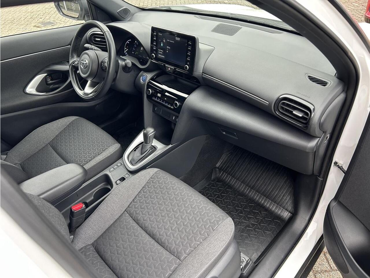 Toyota YARIS Cross 1.5 Hybrid Dynamic Edition l Rijklaar l Apple Carplay l Android Auto