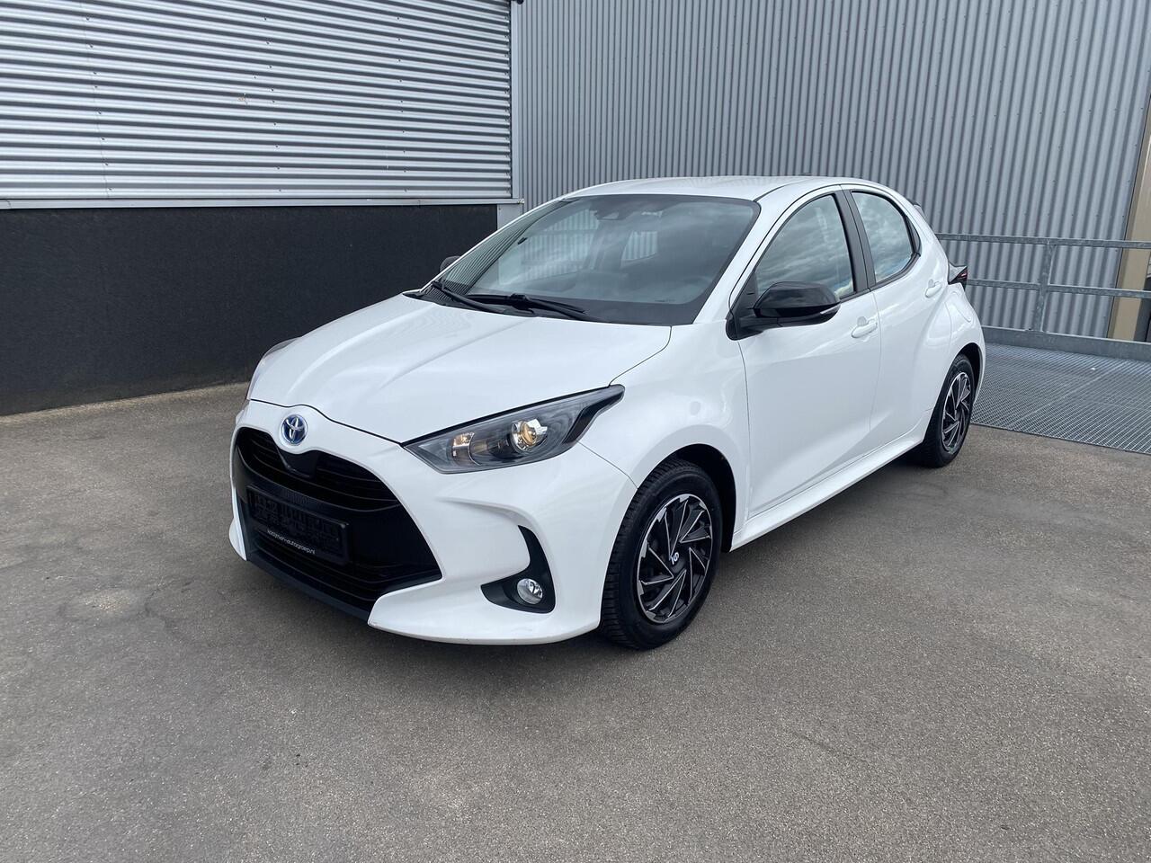 Toyota YARIS 1.5 Hybrid Active Apple CarPlay/Android Auto navigatie, achteruitrij camera, Adaptieve cruise control,