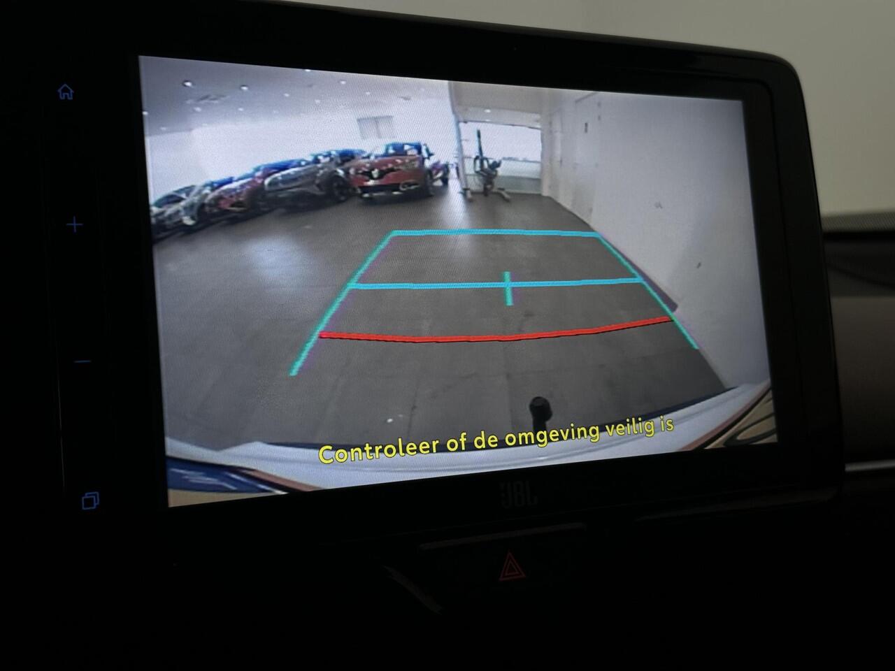 Toyota YARIS Cross 1.5 Hybrid Executive | Trekhaak | Navigatie | Climate Control | Cruise Control | Apple Carplay/Android Auto | Parkeersensoren voor, achter en achteruitrijcamera