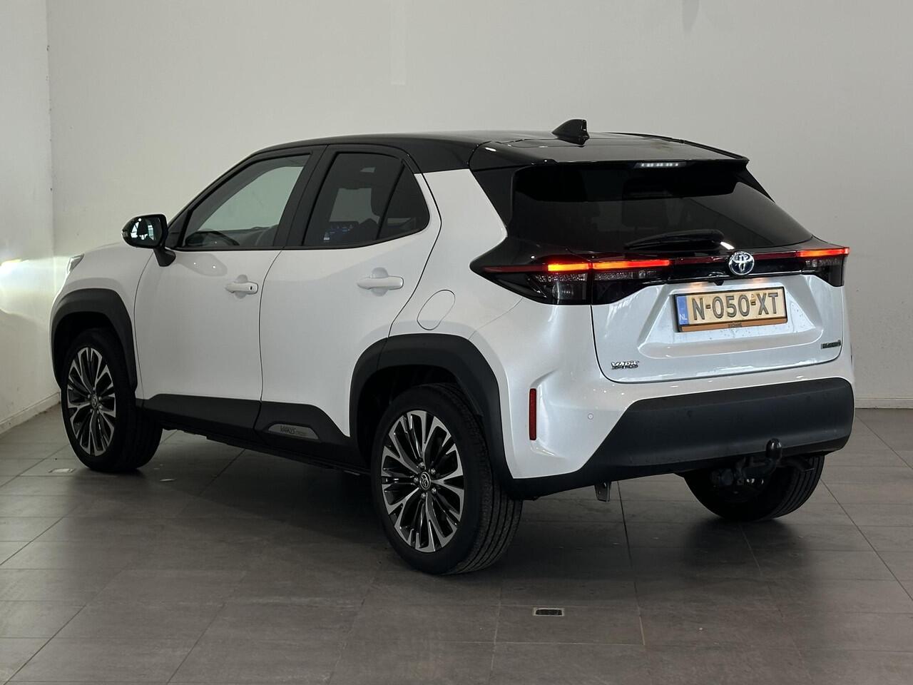 Toyota YARIS Cross 1.5 Hybrid Executive | Trekhaak | Navigatie | Climate Control | Cruise Control | Apple Carplay/Android Auto | Parkeersensoren voor, achter en achteruitrijcamera