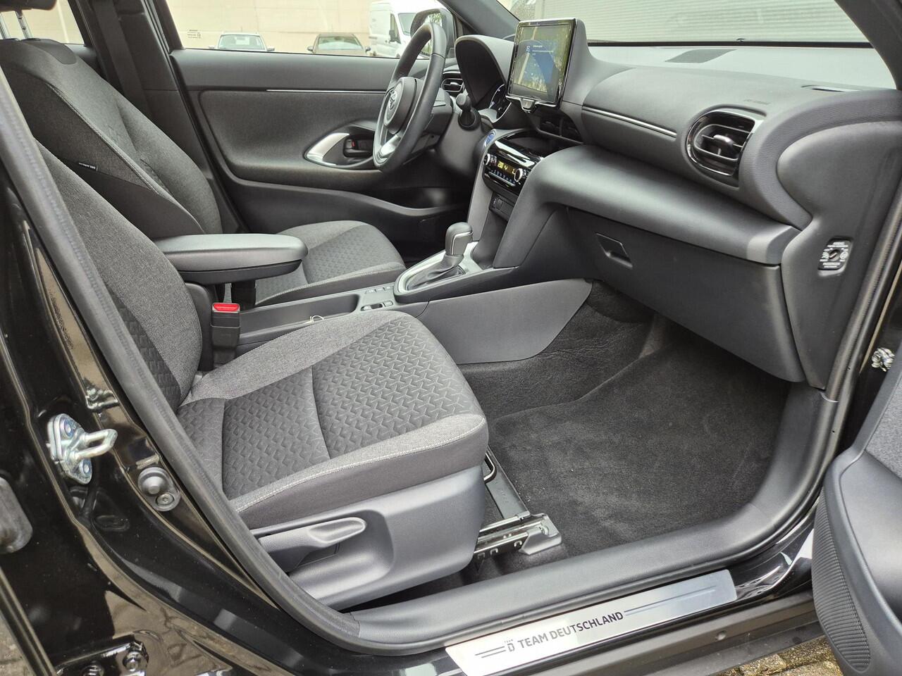 Toyota YARIS Cross 1.5 Hybrid Team-D Electr.A.Klep/parkhulp/achteruit camera