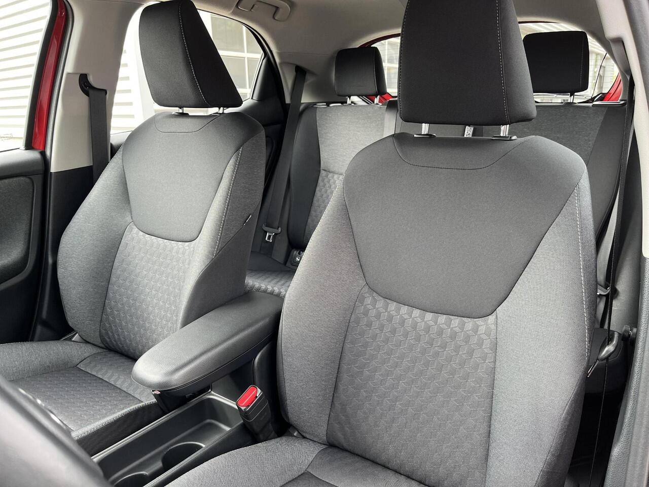 Toyota YARIS 1.5 Hybrid 115 Business | All-in prijs | Automaat | Apple/android auto