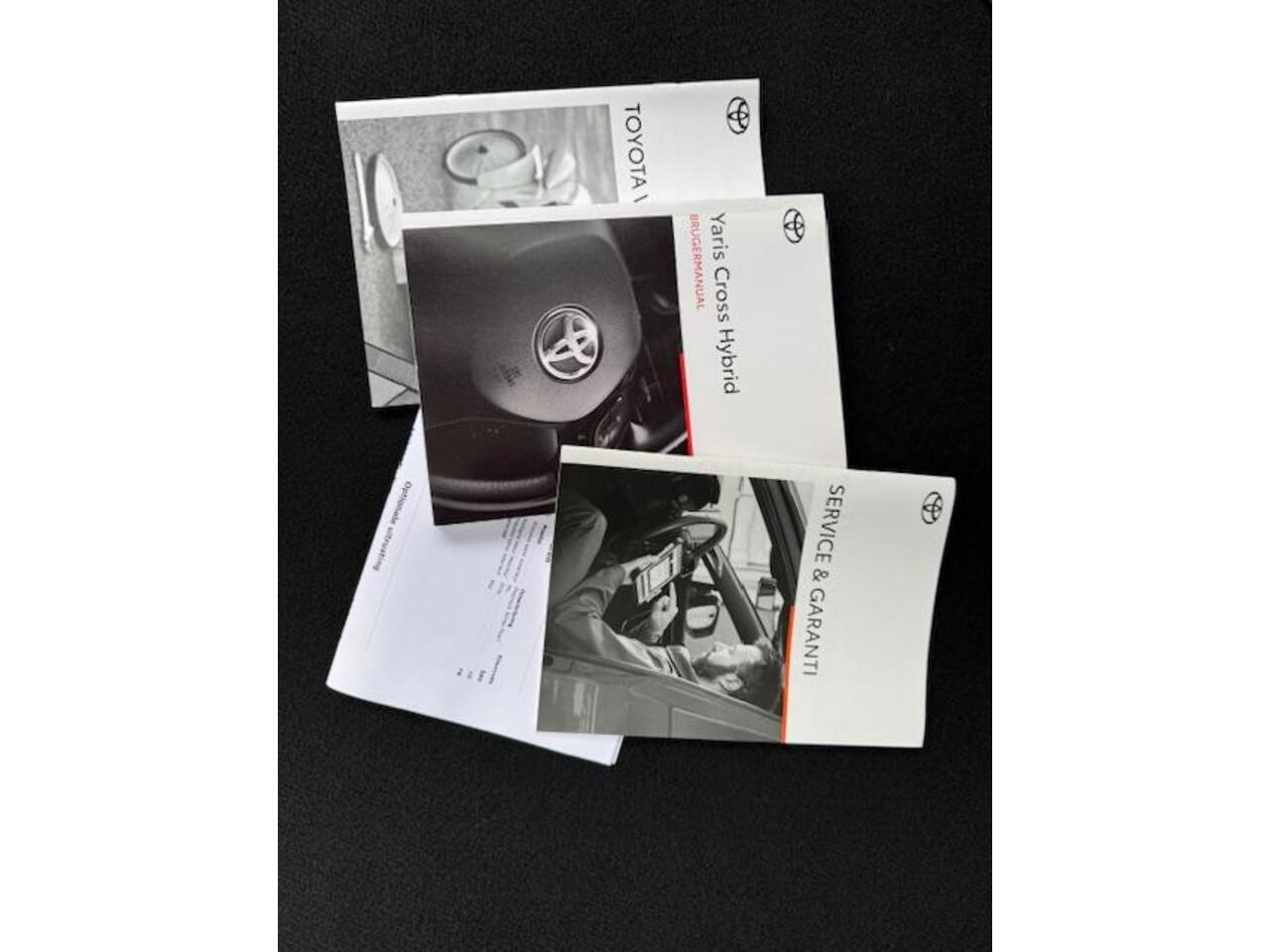 Toyota YARIS Cross 1.5 Hybrid Active I INCL. ¤ 850,00 AFL.KOSTEN + BOVAG GARANTIE