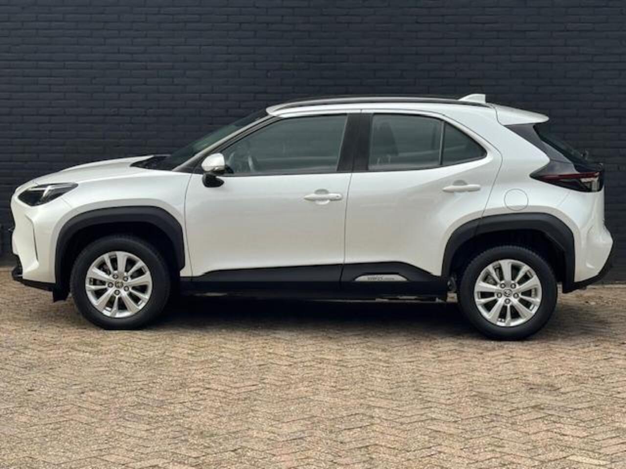Toyota YARIS Cross 1.5 Hybrid Active I INCL. ¤ 850,00 AFL.KOSTEN + BOVAG GARANTIE