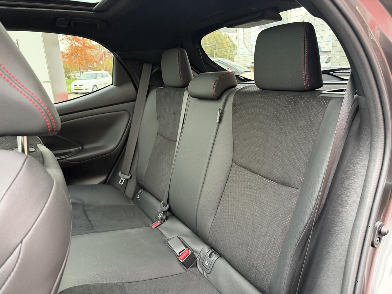 Toyota YARIS 1.5 Hybrid GR Sport Premium Pakket | Pano | JBL | Headup