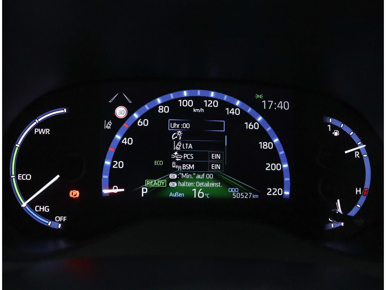 Toyota YARIS Cross 1.5 Hybrid Adventure | Stoelverwarming | Stuurverwarming | Navigatie |