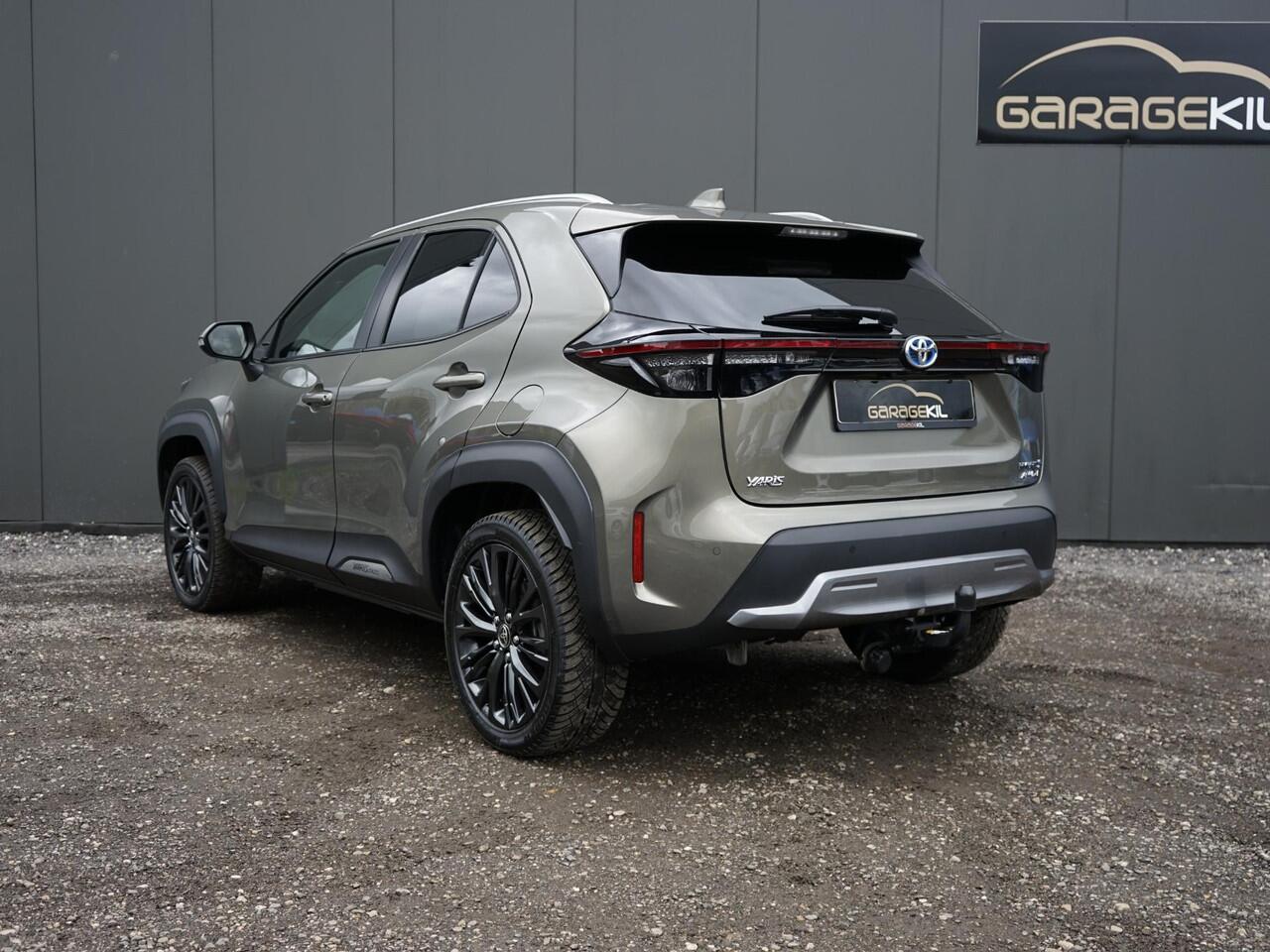 Toyota YARIS Cross 1.5 Hybrid Adventure 1ste eigenaar / AWD / Dealer onderh. / Privacy glass / Keyless / Camera / Half leer / Trekhaak
