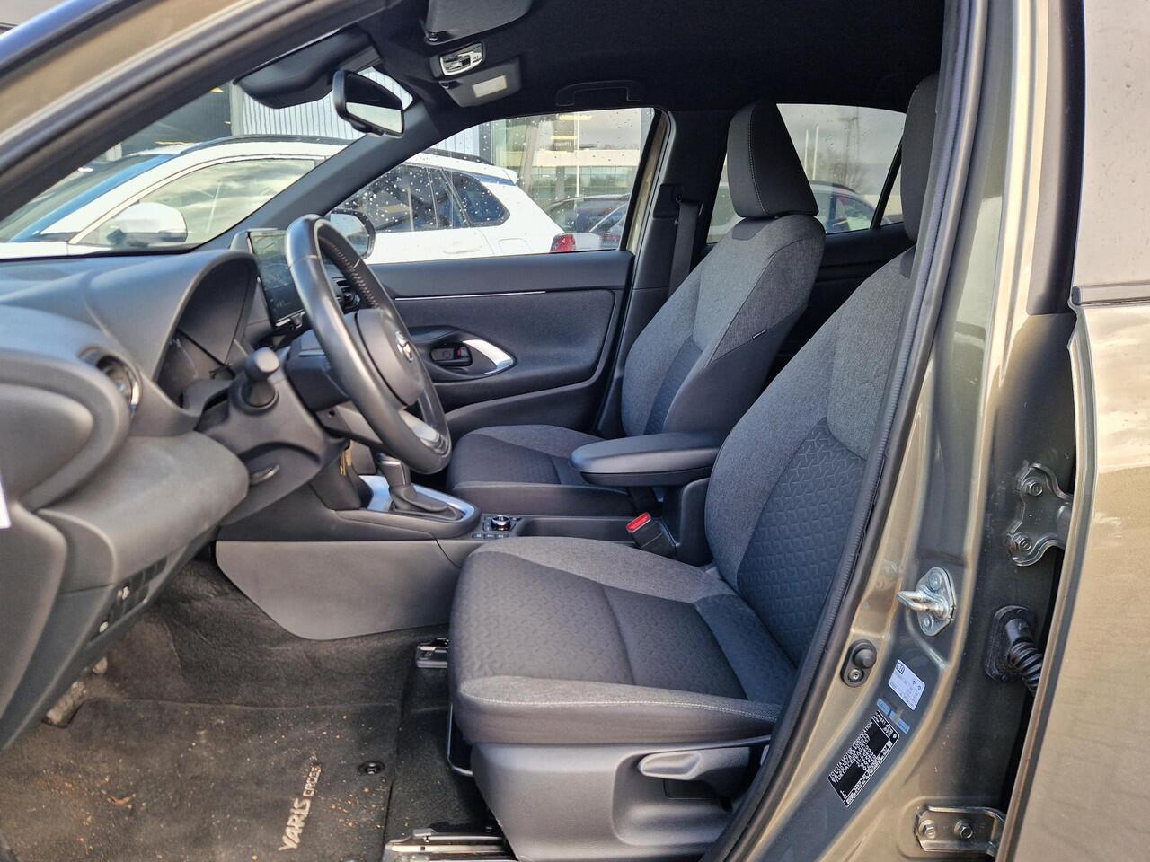 Toyota YARIS Cross 1.5 Hybrid AWD Dynamic Trekhaak | Parkeersensoren