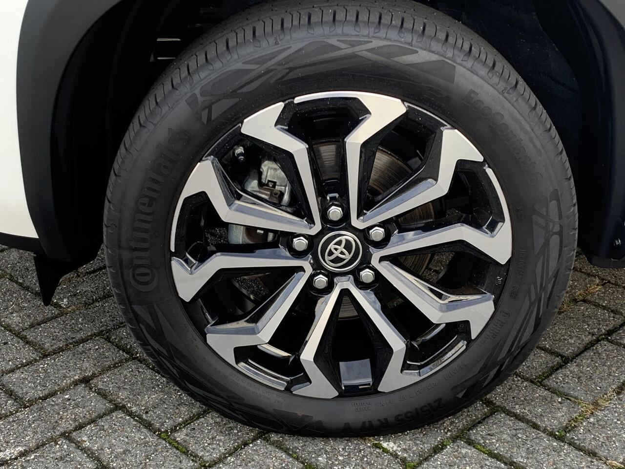 Toyota YARIS Cross 1.5 Hybrid Dynamic | RIJKLAAR