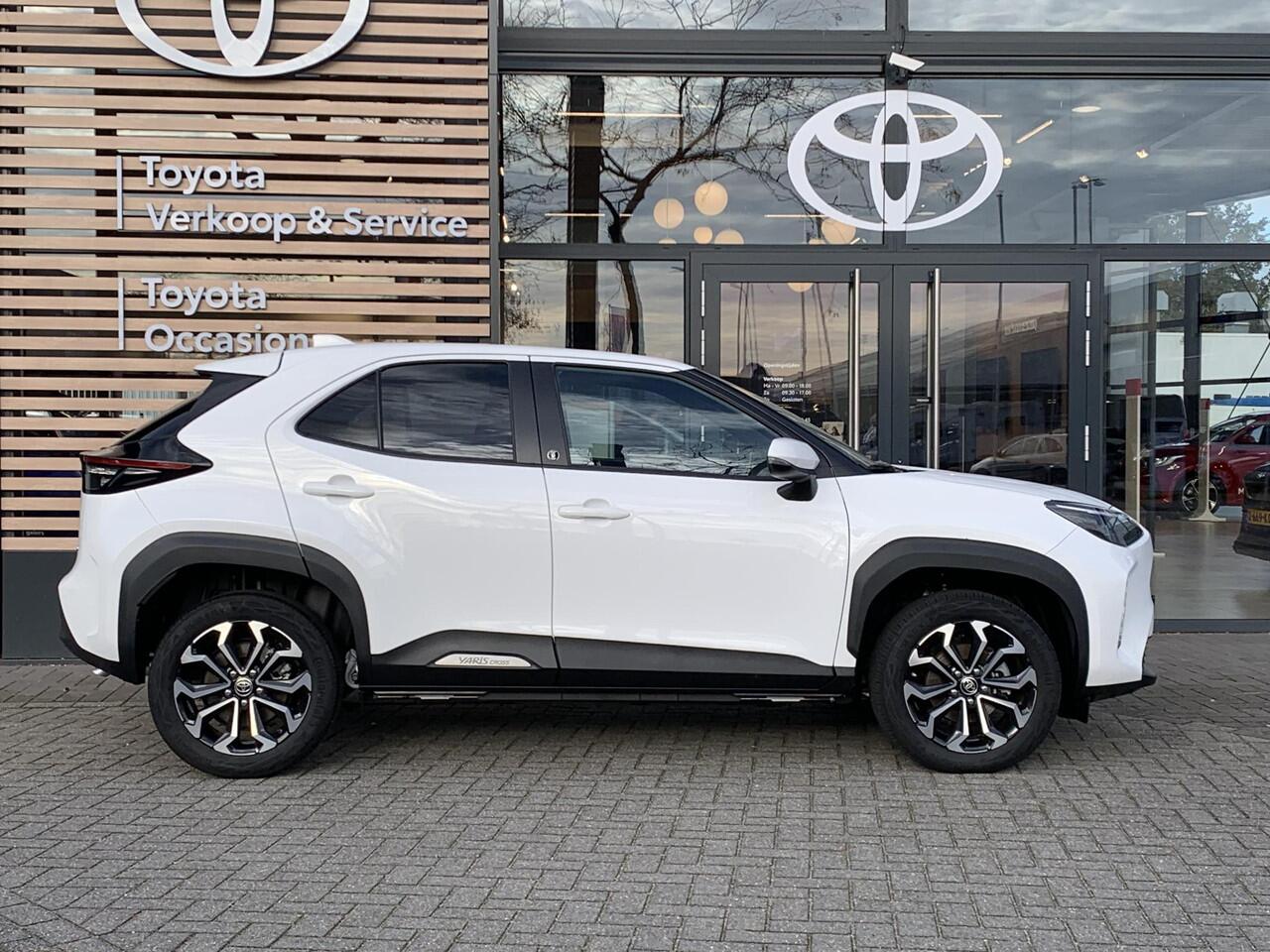 Toyota YARIS Cross 1.5 Hybrid Dynamic | RIJKLAAR