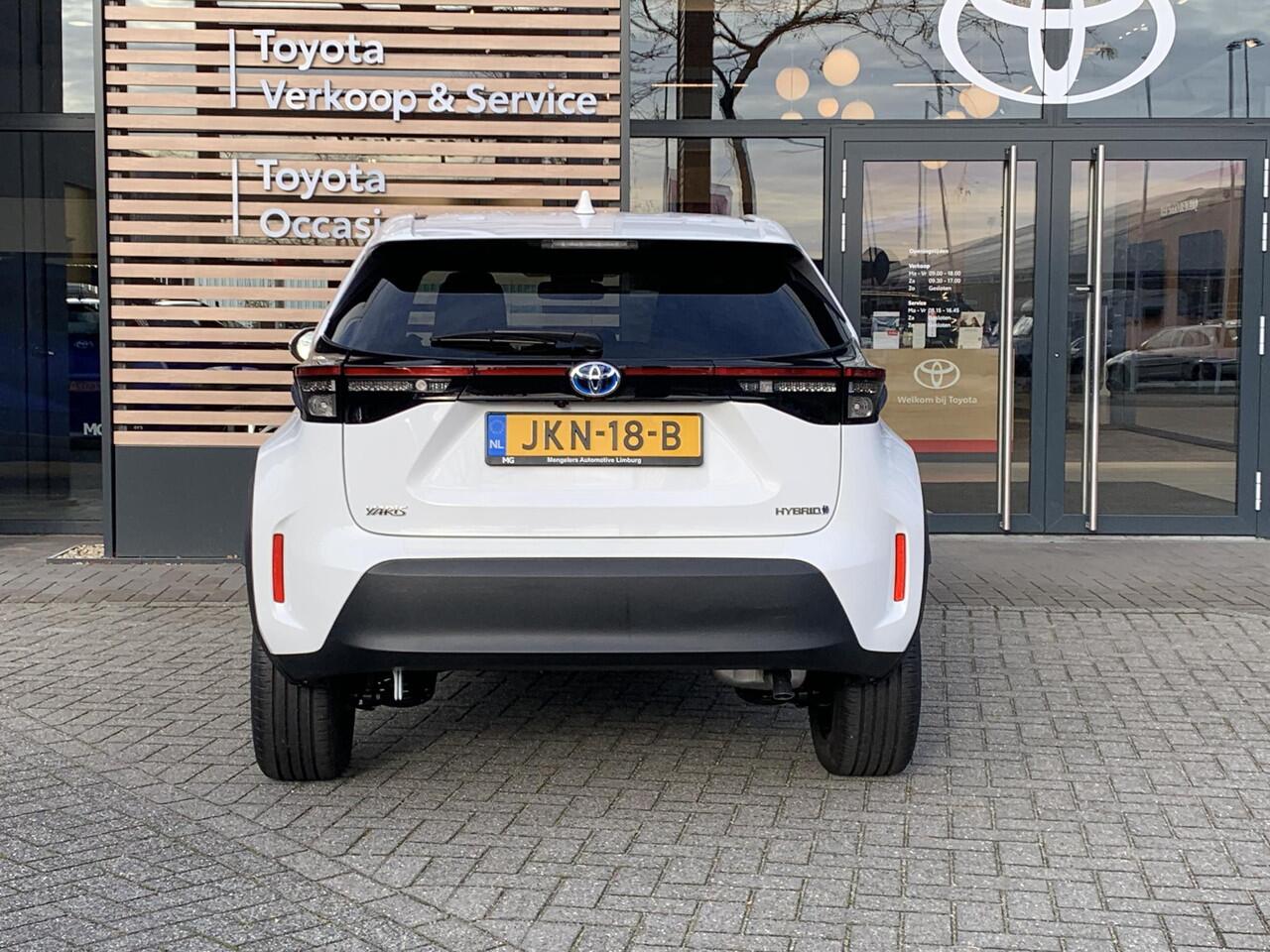 Toyota YARIS Cross 1.5 Hybrid Dynamic | RIJKLAAR