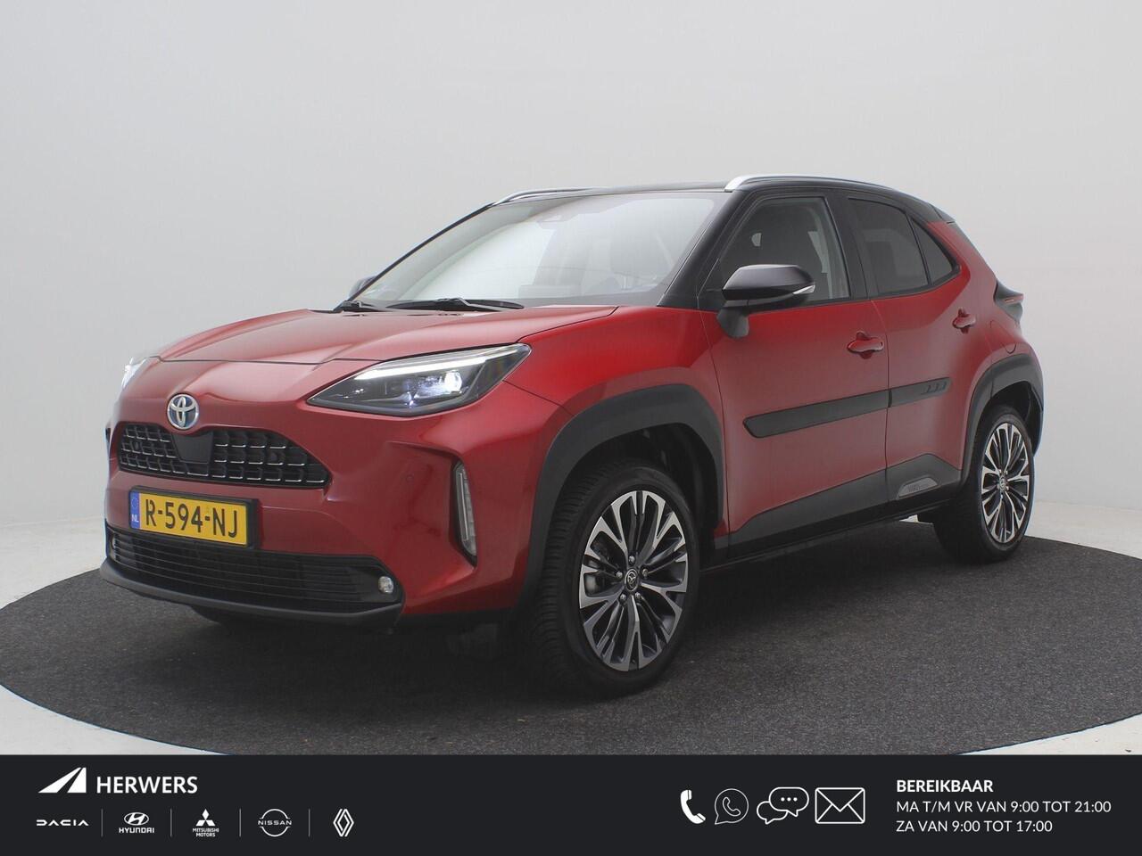 Toyota YARIS Cross 1.5 Hybrid Executive / Trekhaak Afneembaar / 100% onderhouden / NL Auto / HUD / Stoelverwarming / Cruise Adaptief / Achteruitrijcamera / Apple Carplay / JBL Soundsystem /