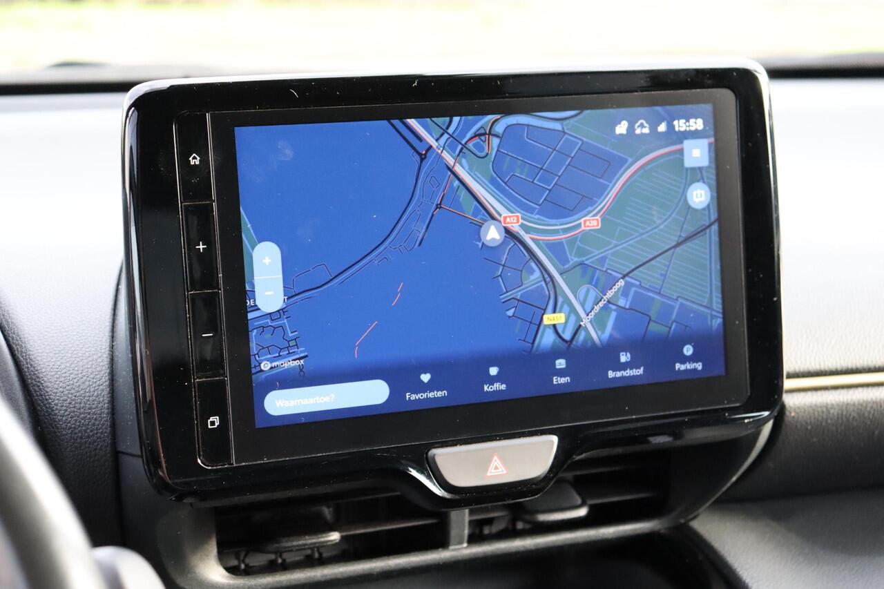 Toyota YARIS Cross 1.5 Hybrid Adventure, HUD, BSM, Parkeersensoren Apple Carplay, Android auto, DAB, Navi