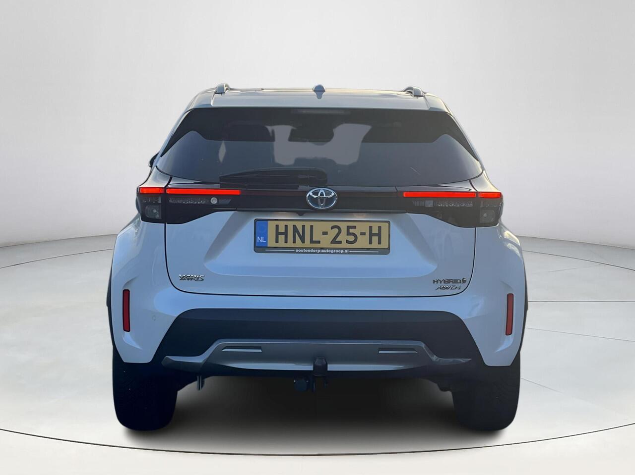 Toyota YARIS Cross 1.5 Hybrid Adventure 4WD | Navigatie | Apple CarPlay/Android auto | Achteruitrijcamera | Trekhaak