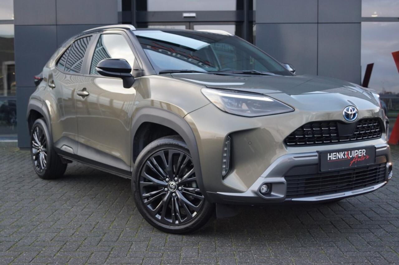 Toyota YARIS 1.5 Hybrid Adventure / Panodak / Trekhaak afnb./ Camera /Elektr. A-Klep/ Head-up