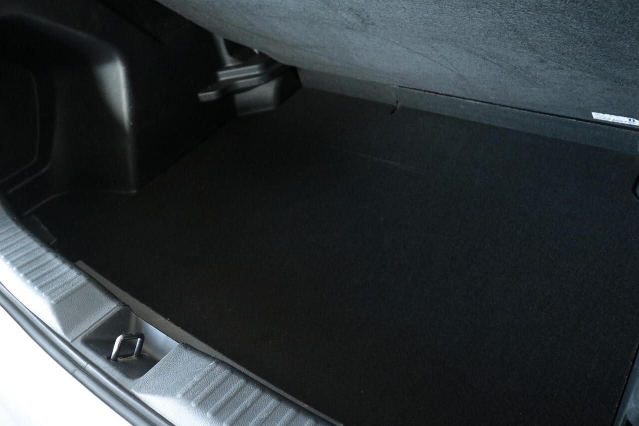 Toyota YARIS Cross 1.5 Hybrid Active, Parkeersensoren, Trekhaak