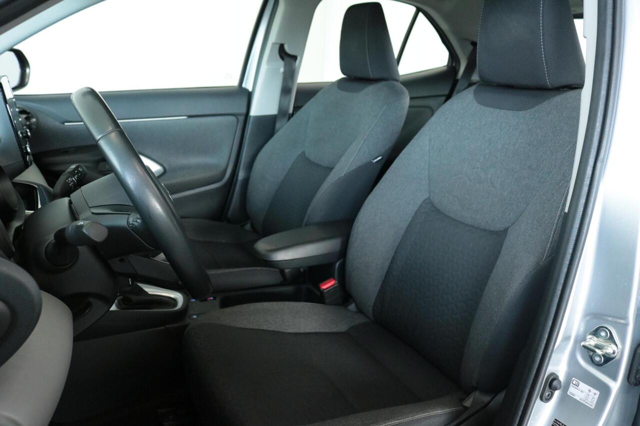 Toyota YARIS Cross 1.5 Hybrid Active, Parkeersensoren, Trekhaak