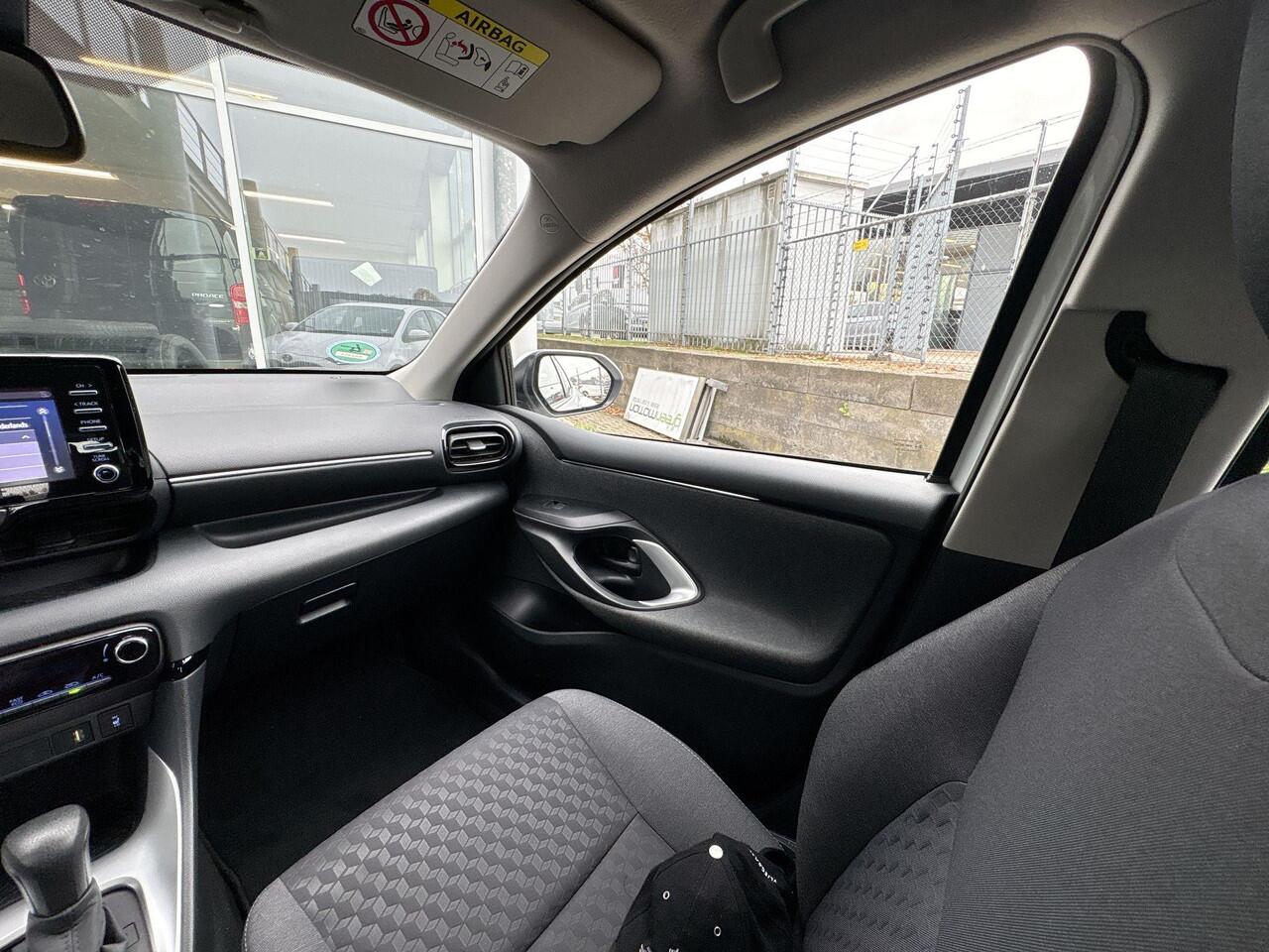 Toyota YARIS 1.5 Hybrid Dynamic Edition | Rijklaar