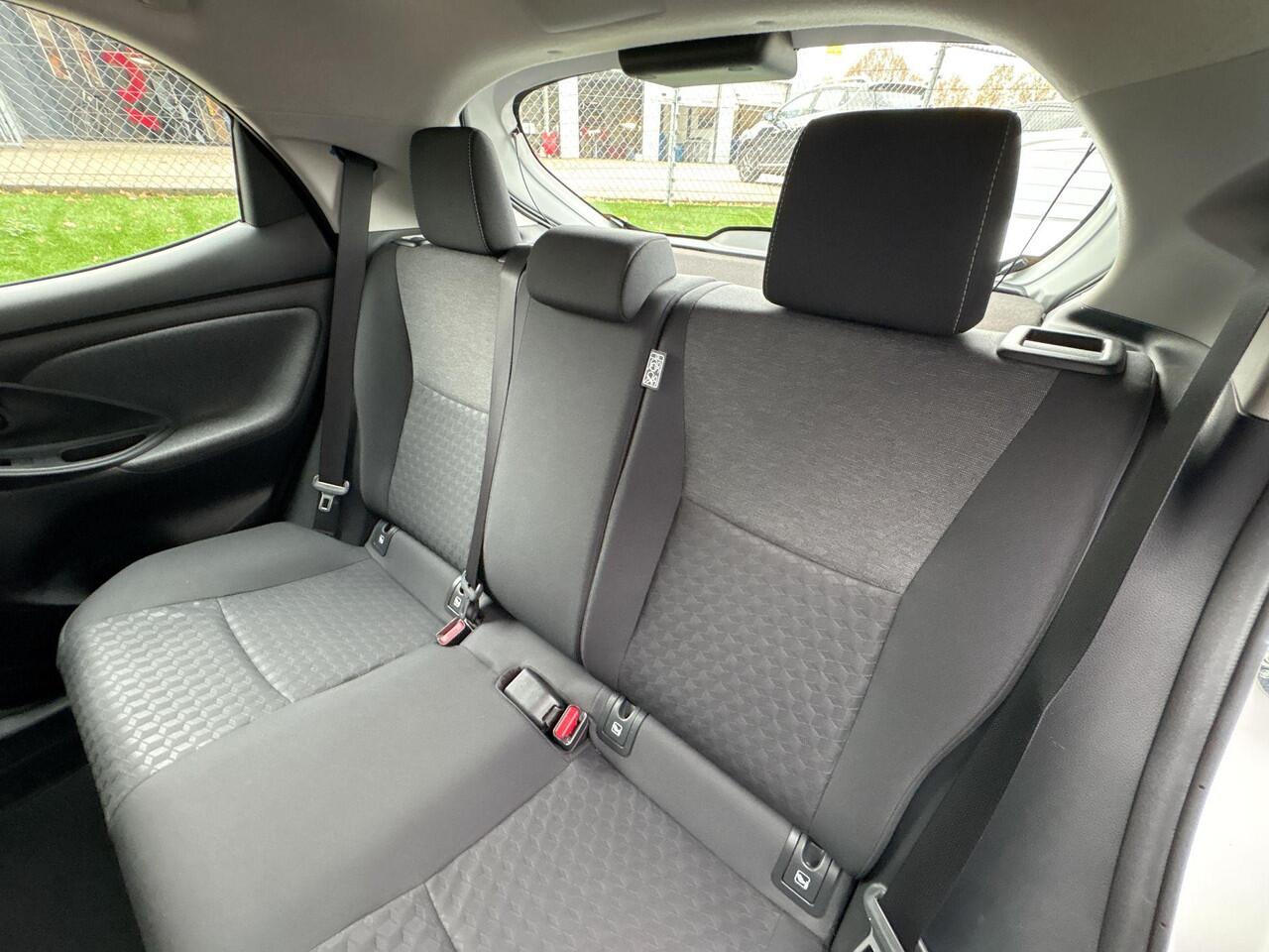 Toyota YARIS 1.5 Hybrid Dynamic Edition | Rijklaar