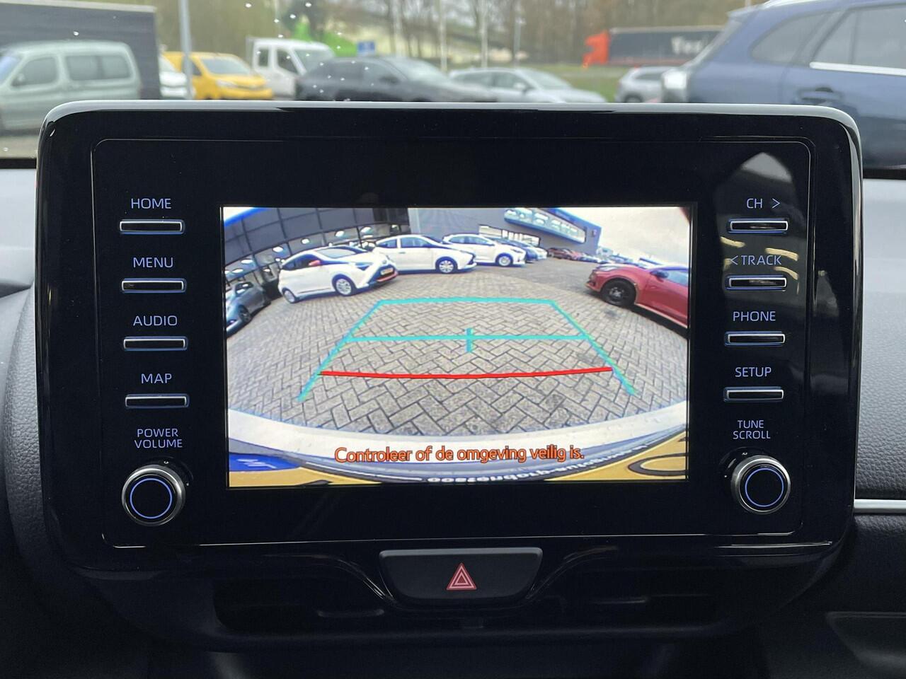 Toyota YARIS 1.5 Hybrid Dynamic **APPLE CARPLAY/ NAVIGATIE/ 36 MAANDEN GARANTIE**
