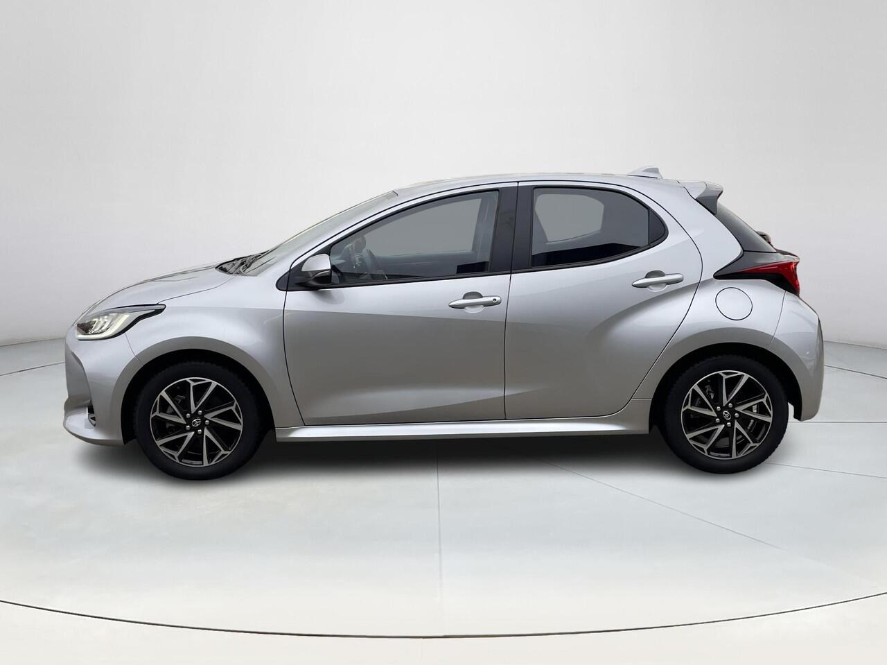 Toyota YARIS 1.5 Hybrid Dynamic **APPLE CARPLAY/ NAVIGATIE/ 36 MAANDEN GARANTIE**