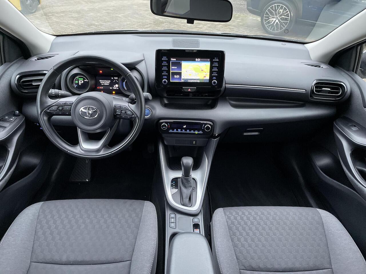 Toyota YARIS 1.5 Hybrid Dynamic **APPLE CARPLAY/ NAVIGATIE/ 36 MAANDEN GARANTIE**