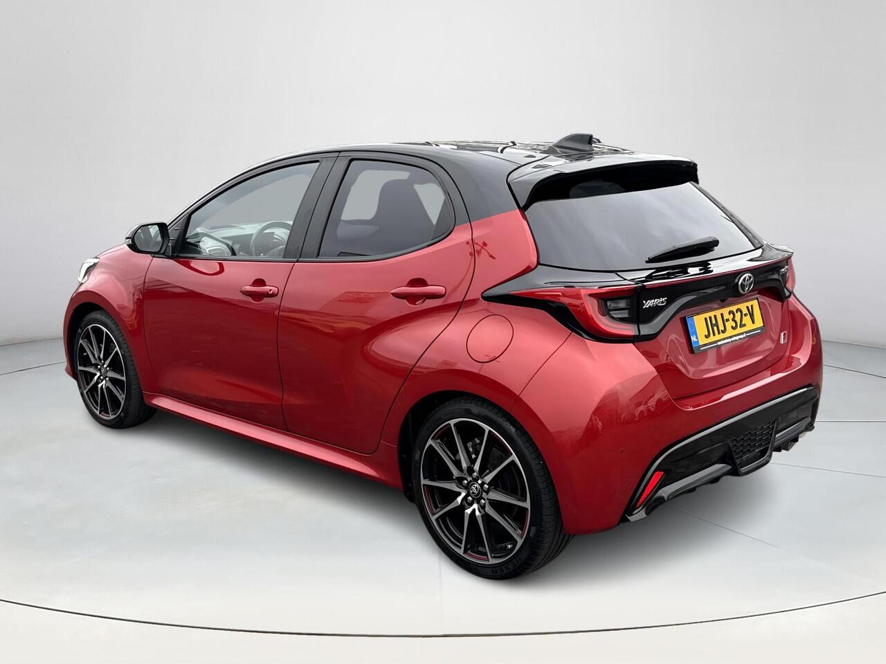 Toyota YARIS 1.5 Hybrid GR Sport | Navigatie | Apple CarPlay/Android auto | Achteruitrijcamera | JBL