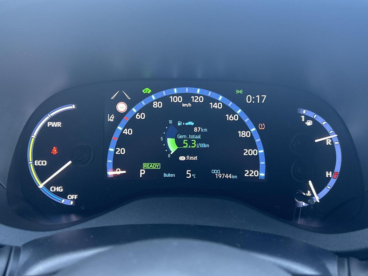 Toyota YARIS Cross 1.5 Hybrid Executive **STOEL EN STUURWIELVERWARMING/ DODEHOEK DETECTIE/ NAVIGATIE/ 36 MAANDEN GARANTIE**