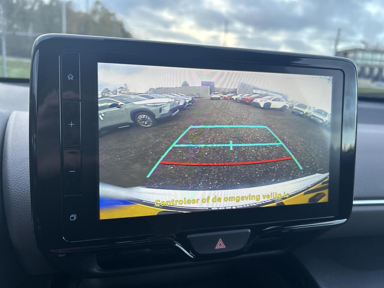 Toyota YARIS Cross 1.5 Hybrid Executive **STOEL EN STUURWIELVERWARMING/ DODEHOEK DETECTIE/ NAVIGATIE/ 36 MAANDEN GARANTIE**