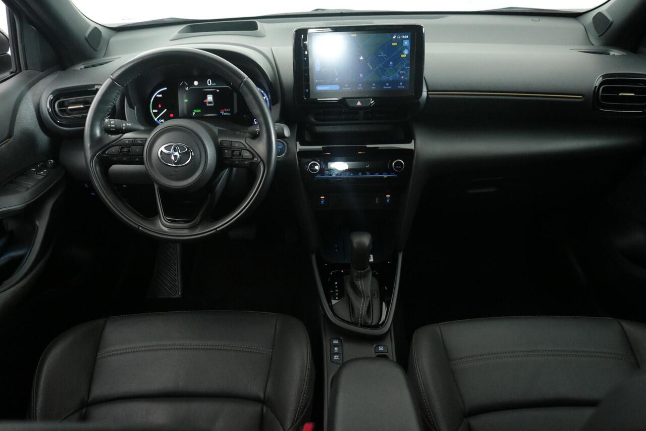 Toyota YARIS Cross 1.5 Hybrid Launch Edition, Stuurverwarming Limited