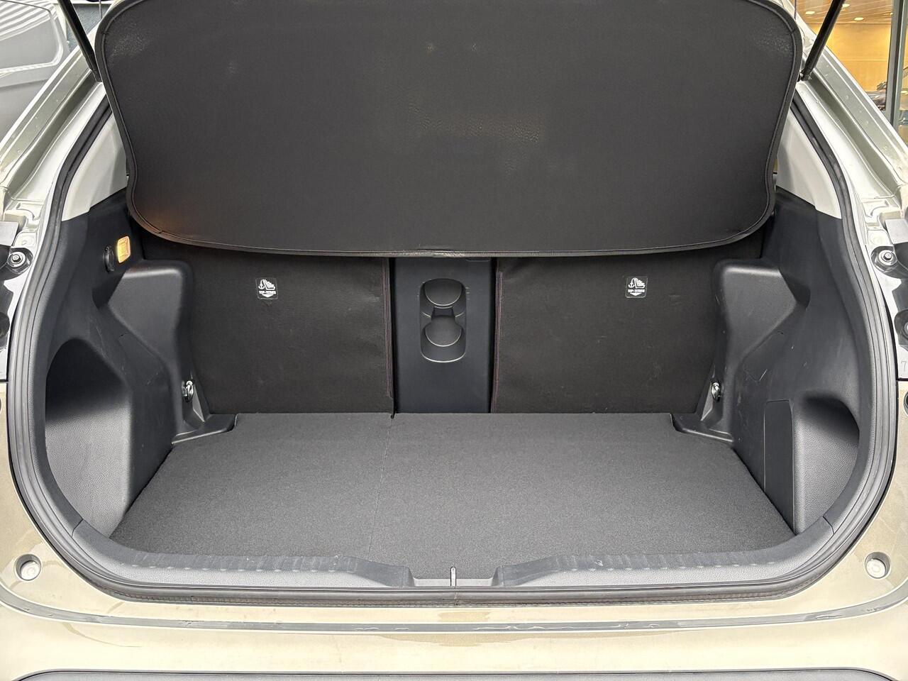 Toyota YARIS Cross 1.5 Hybrid Executive | Navigatie | Stoelverwarming | Adaptive cruise control