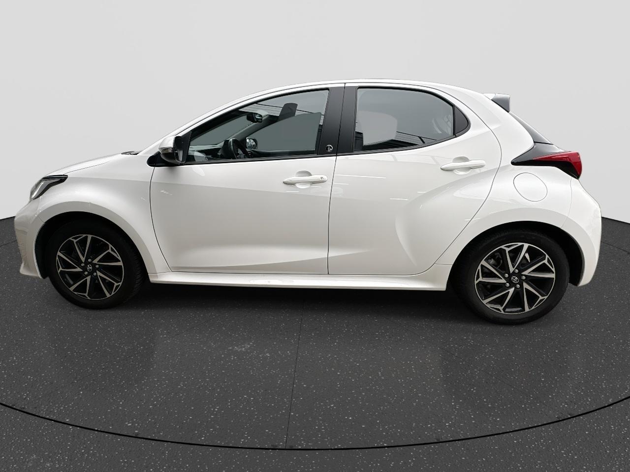 Toyota YARIS 1.5 Hybrid Dynamic Edition | Rijklaar