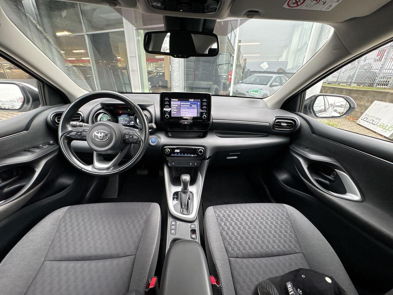 Toyota YARIS 1.5 Hybrid Dynamic Edition | Rijklaar