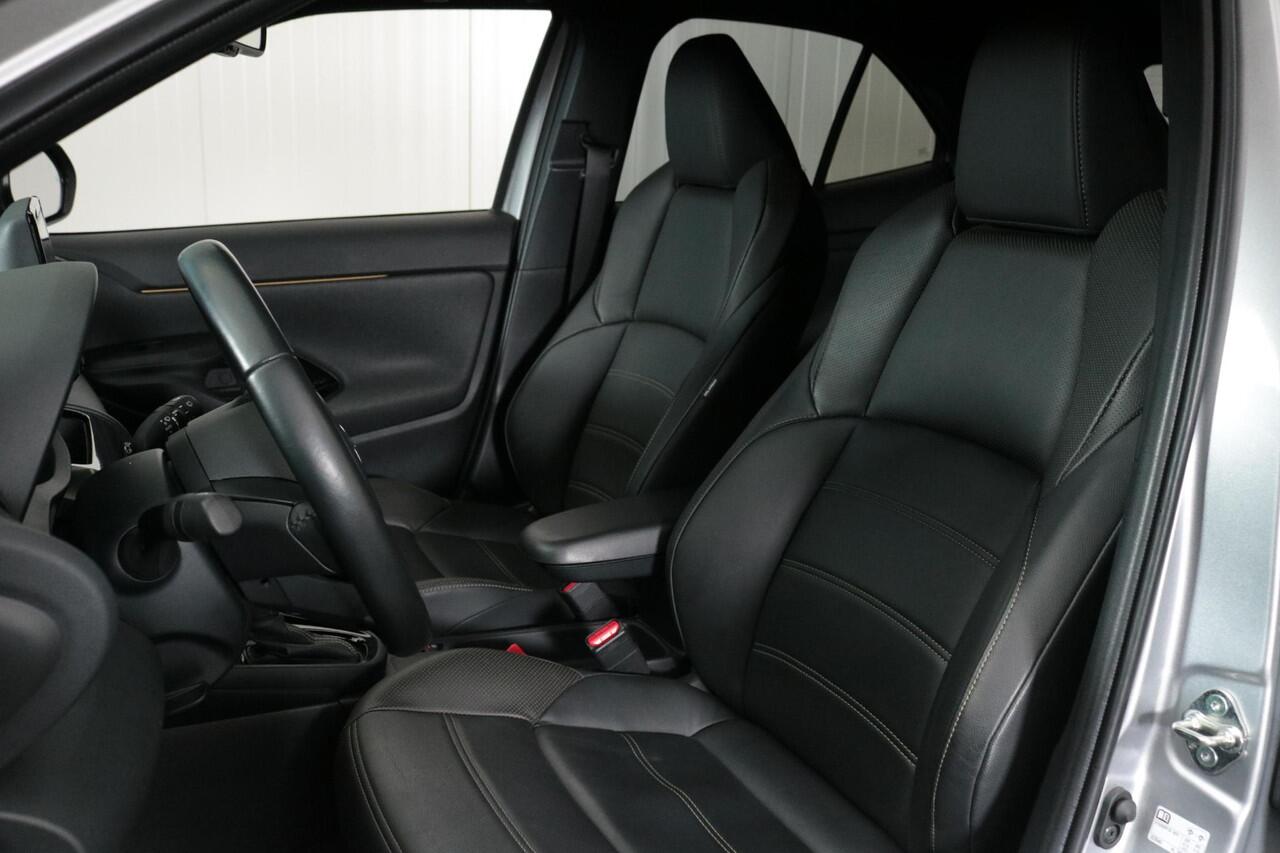 Toyota YARIS Cross 1.5 Hybrid Launch Edition Limited, Stoel-, stuur- en voorruitwarming