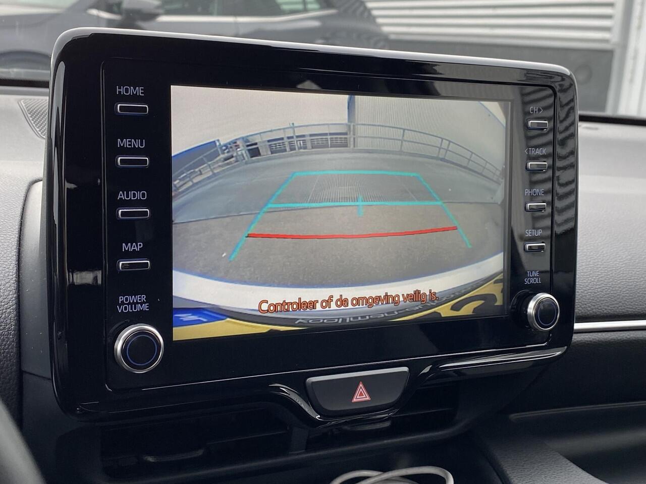 Toyota YARIS 1.5 Hybrid Active Afneembare Trekhaak, Navigatie Apple Carplay/Android Auto, achteruitrij camera, adaptieve cruise control, lage km stand!