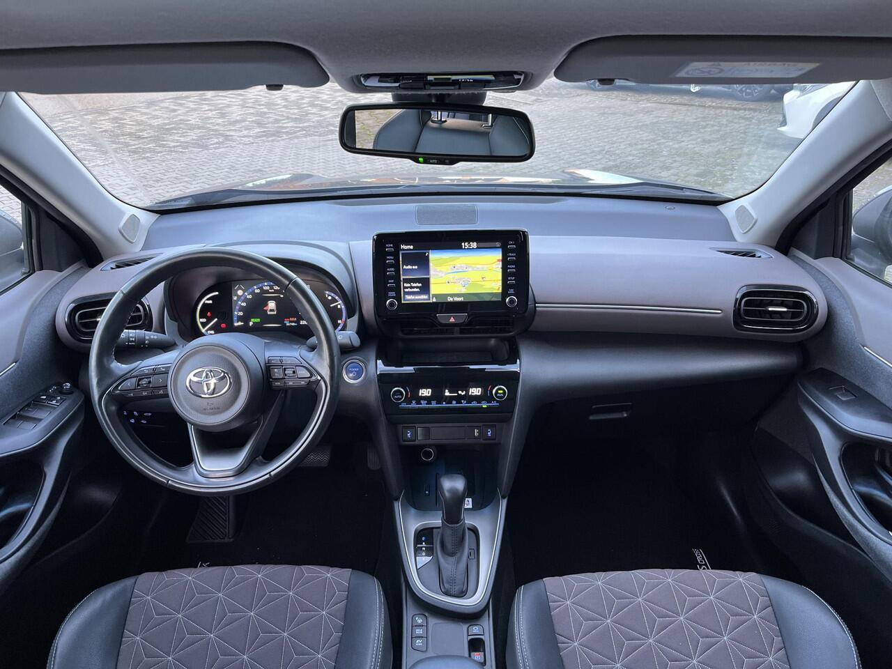 Toyota YARIS Cross 1.5 Hybrid Executive *Trekhaak*Matrix-LED*